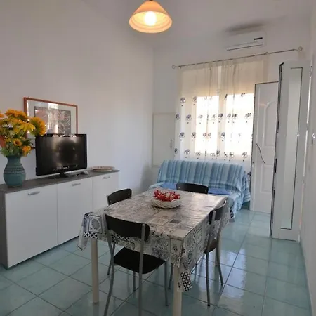 Trilocale A 50 Mt Dal Mare - Cod. 100 Holiday home *