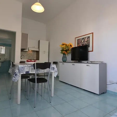 Trilocale A 50 Mt Dal Mare - Cod. 100 * Marina di Mancaversa